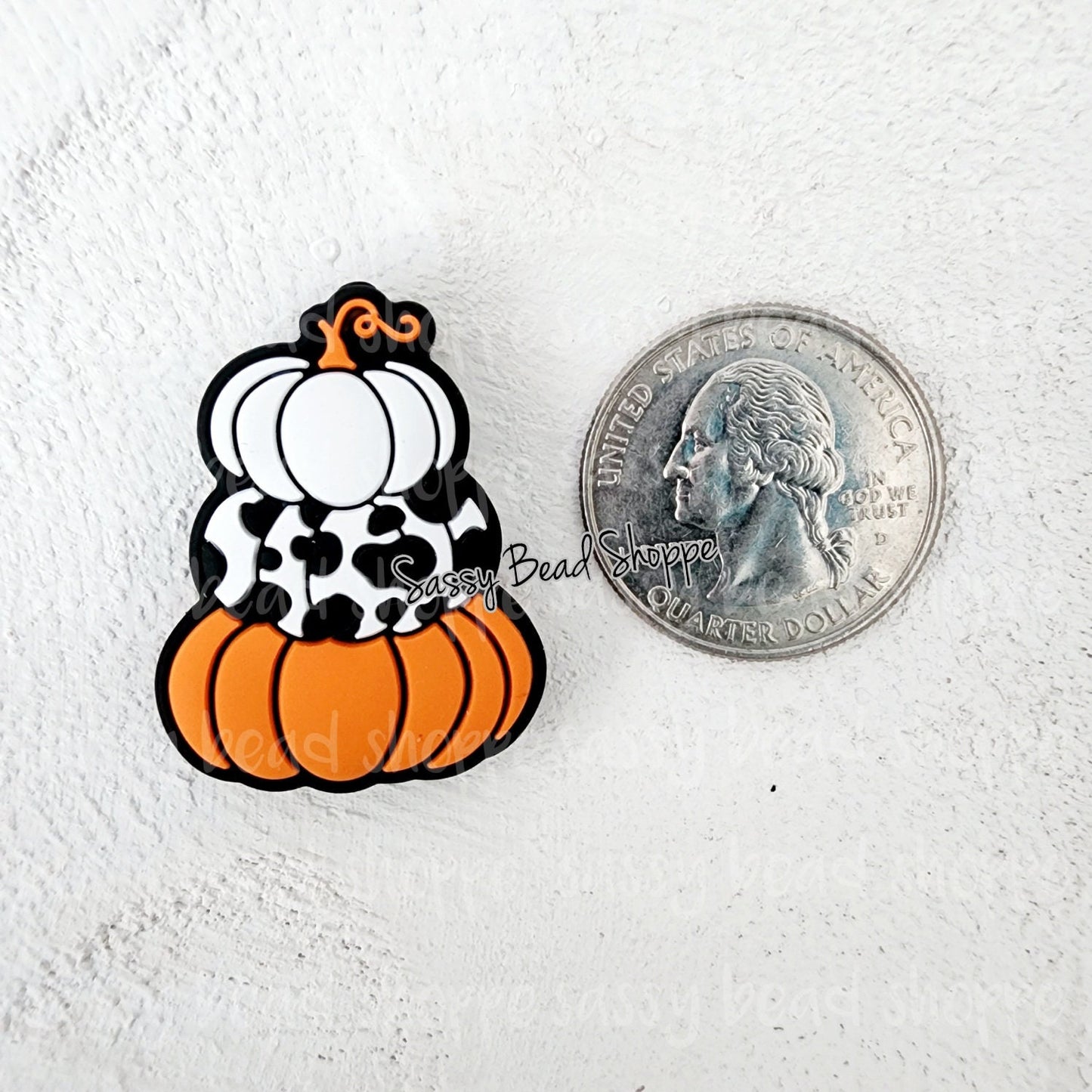 Sassy Bead Shoppe
Triple Pumpkin Focal Bead
Size compared to a quarter