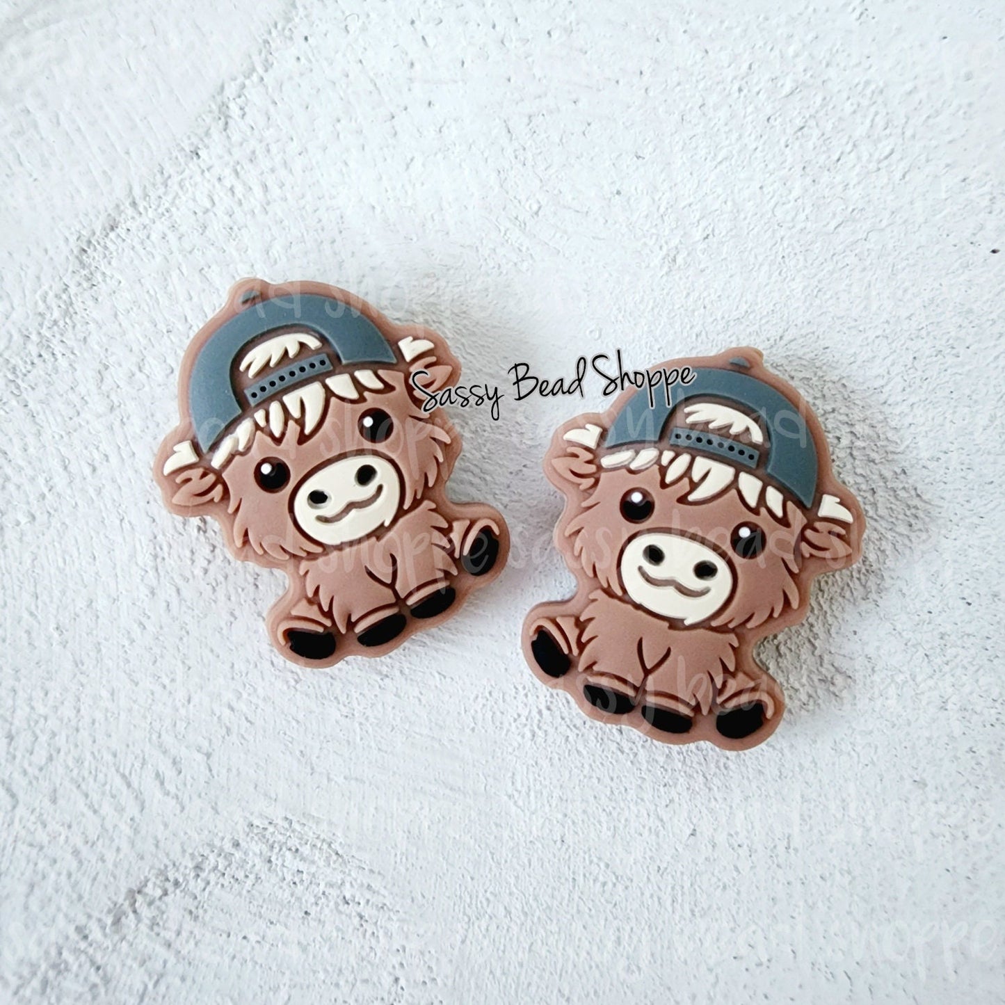 Sassy Bead Shoppe
Highland Cow Gray Focal Bead