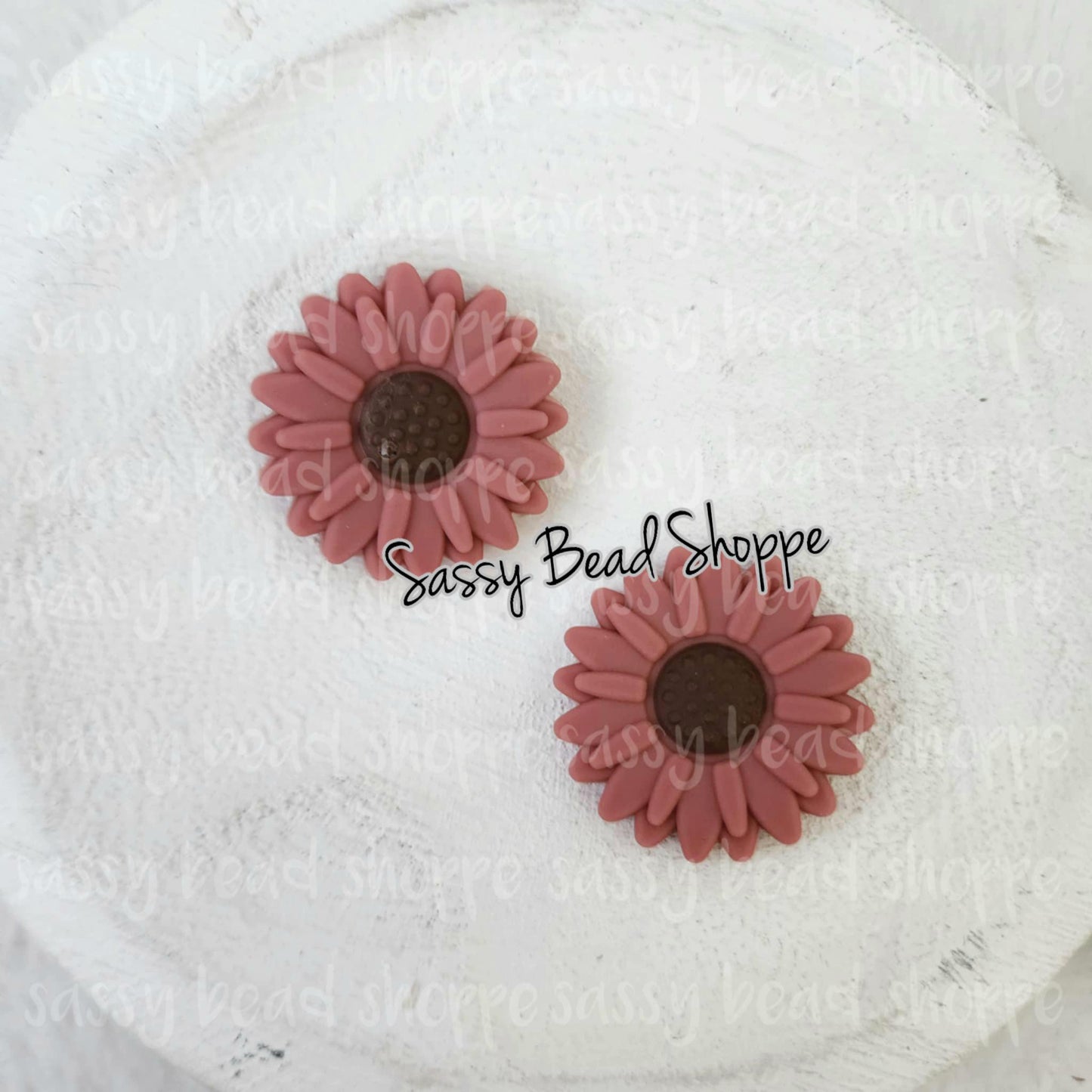 30mm Dark Mauve Daisy Focal Beads - Sassy Bead Shoppe