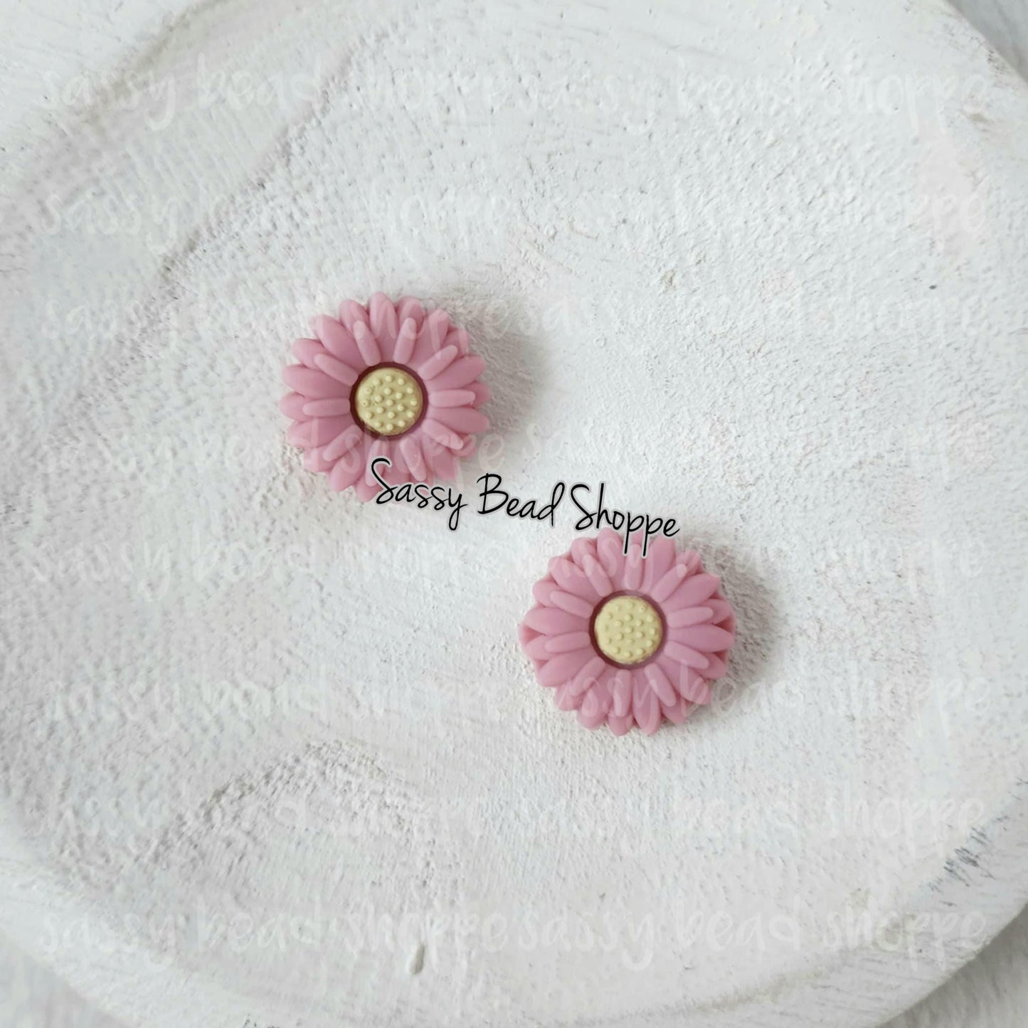20mm Mauve Daisy Focal Beads - Sassy Bead Shoppe