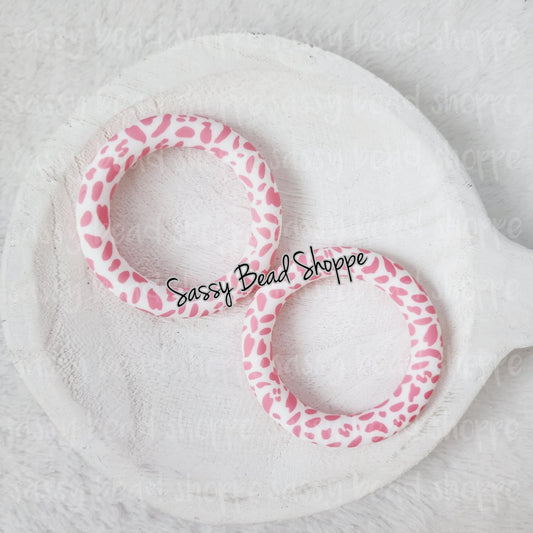 Sassy Bead Shoppe
Pink Cow Print Silicone Ring