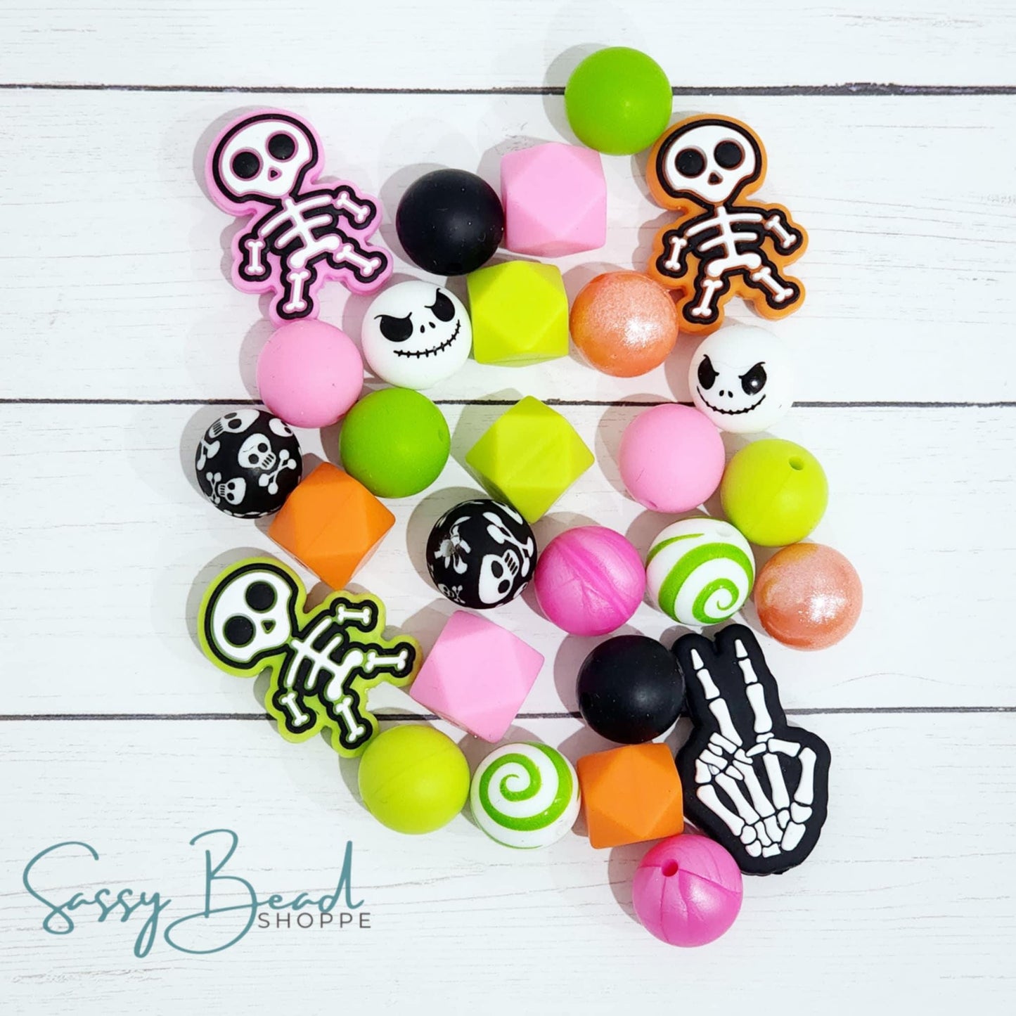 Sassy Bead Shoppe
Creep It Real Bead Mix 28 count