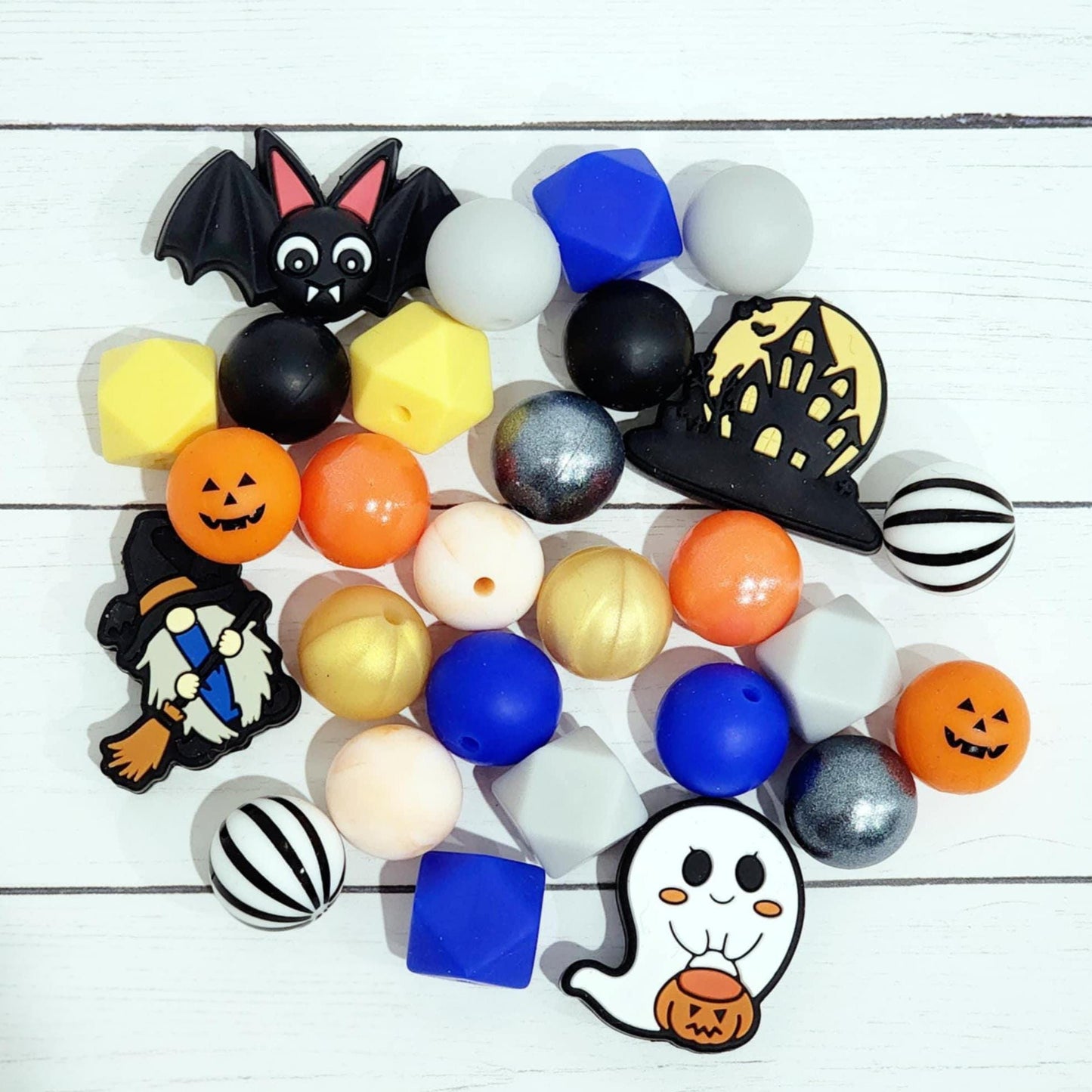 Wicked Witch Silicone Bead Mix ~ 28 Count DIY Bead Kit for Pens, Keychains, Wristlets & Crafts