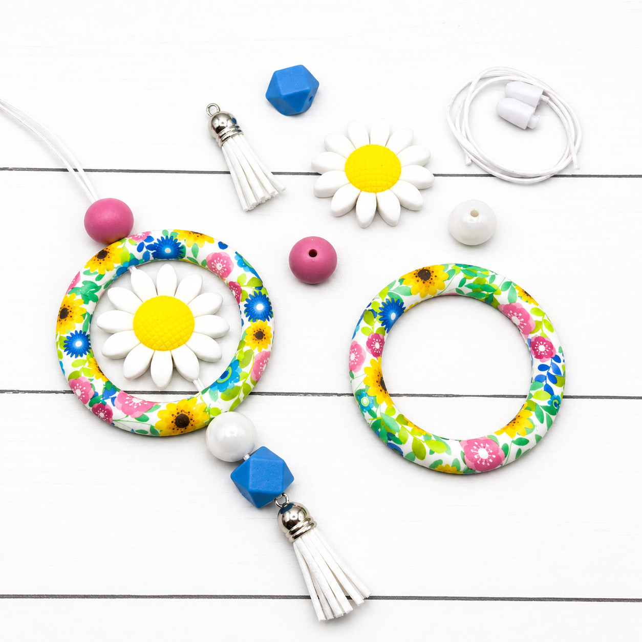 Daisy Bloom Car Charm Kit