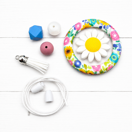 Daisy Bloom Car Charm Kit