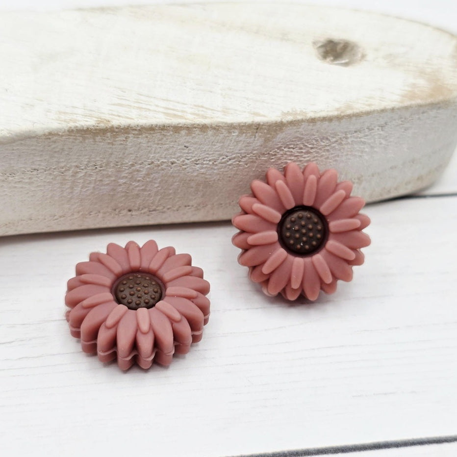20mm Daisy Flower Bead