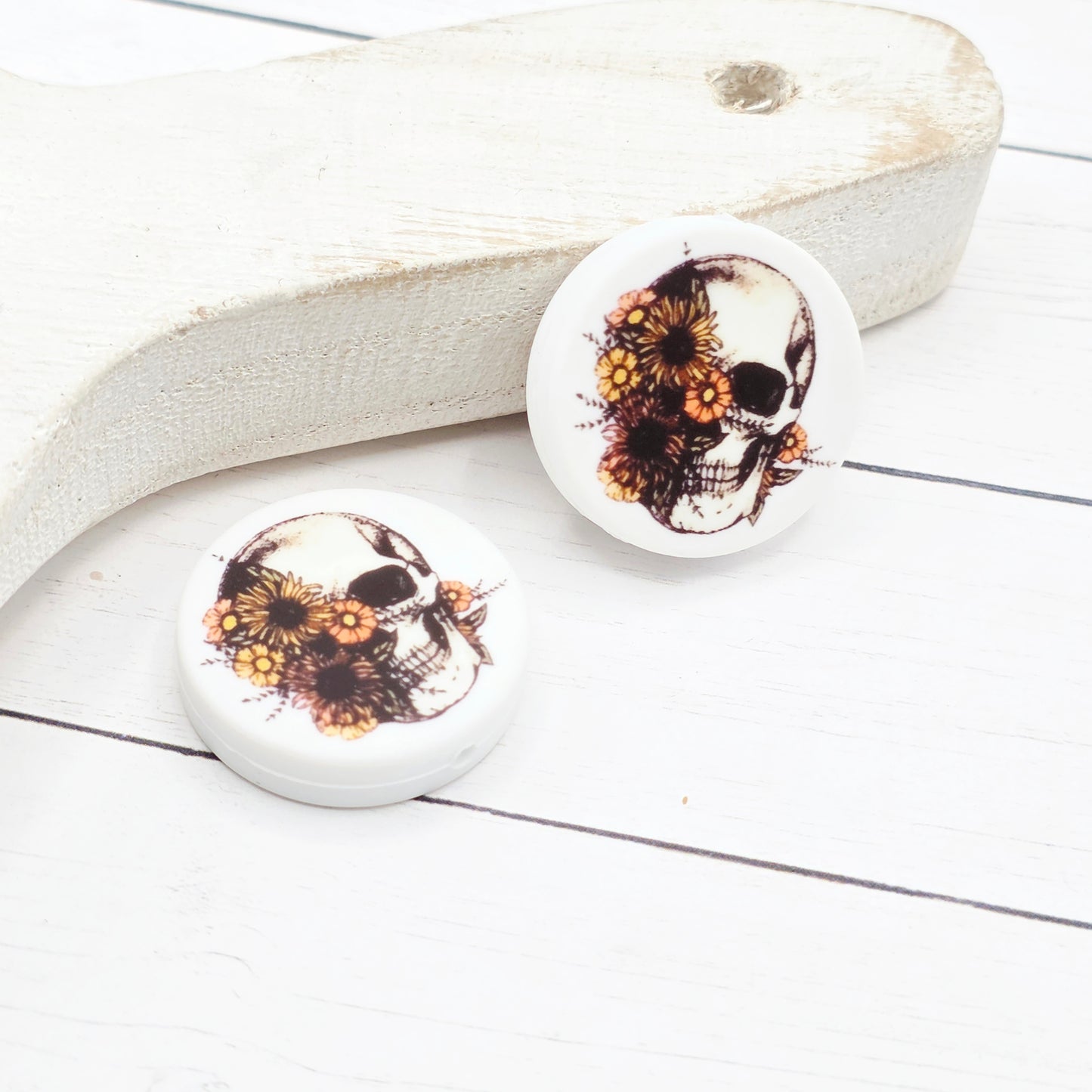 Skull With Flowers Focal Beads