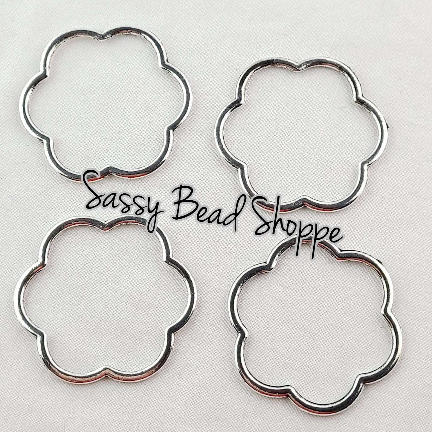 Sassy Bead Shoppe
Large Flower Outline