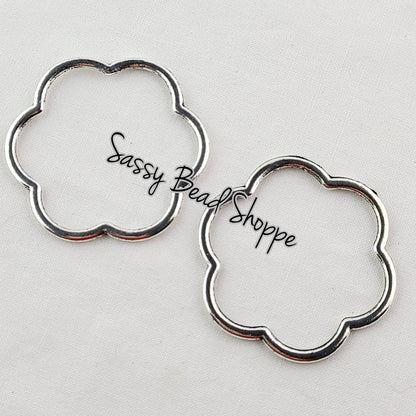 Sassy Bead Shoppe
Large Flower Outline