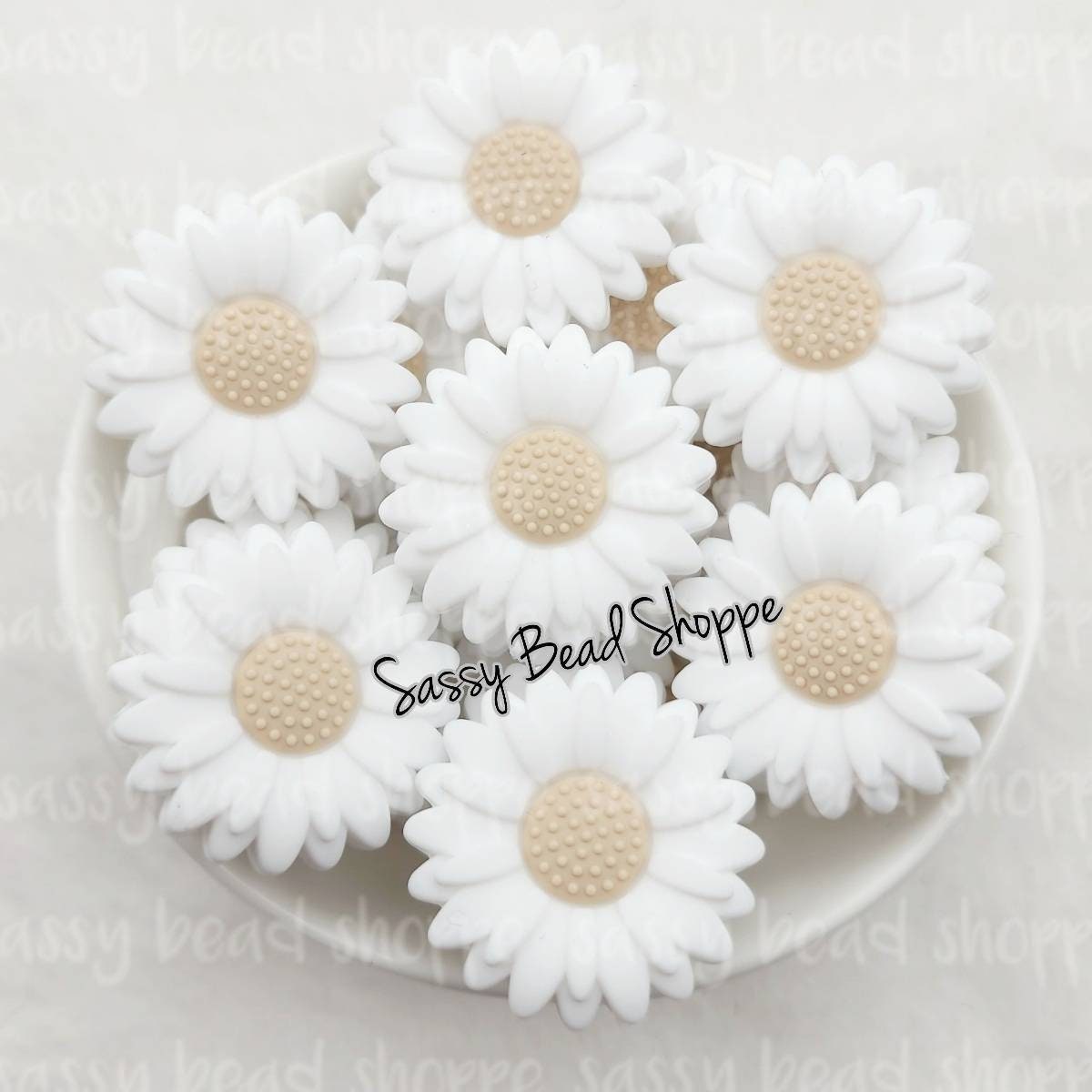 Sassy Bead Shoppe White Daisy Focal Bead