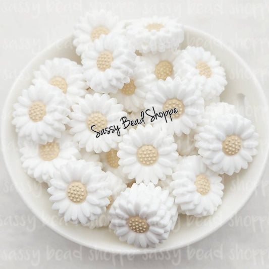 Sassy Bead Shoppe White Daisy Focal Bead