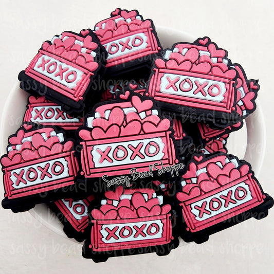 Sassy Bead Shoppe XOXO Party Focal Bead