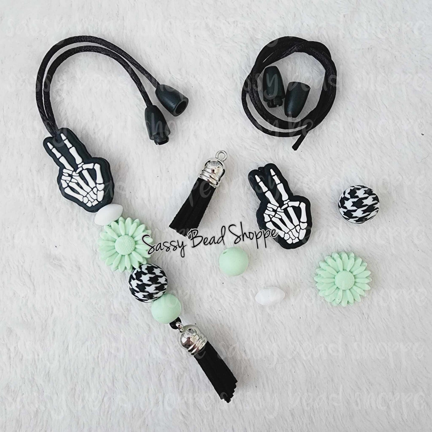 Sassy Bead Shoppe Minty Vibes Car Charm