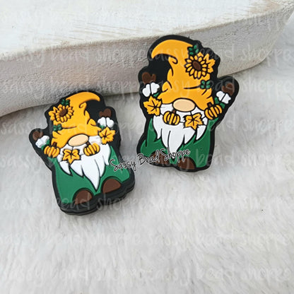 Sassy Bead Shoppe Autumn Gnome Focal Bead Close Up