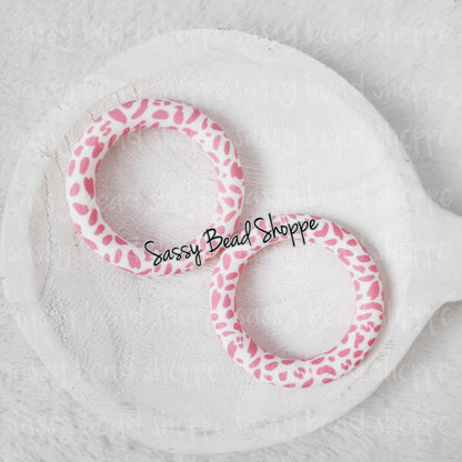 Sassy Bead Shoppe
Pink Cow Print Silicone Ring