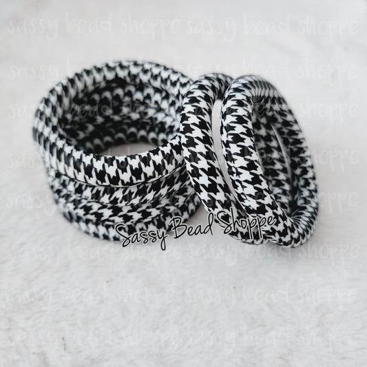 Sassy Bead Shoppe Houndstooth Print Silicone Ring