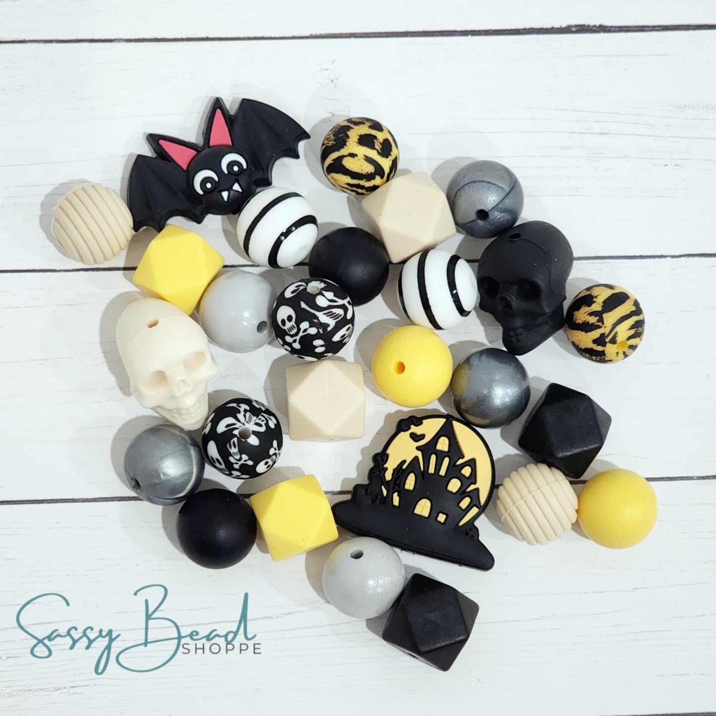 Sassy Bead Shoppe
Dark Knight Bead Mix
28 count