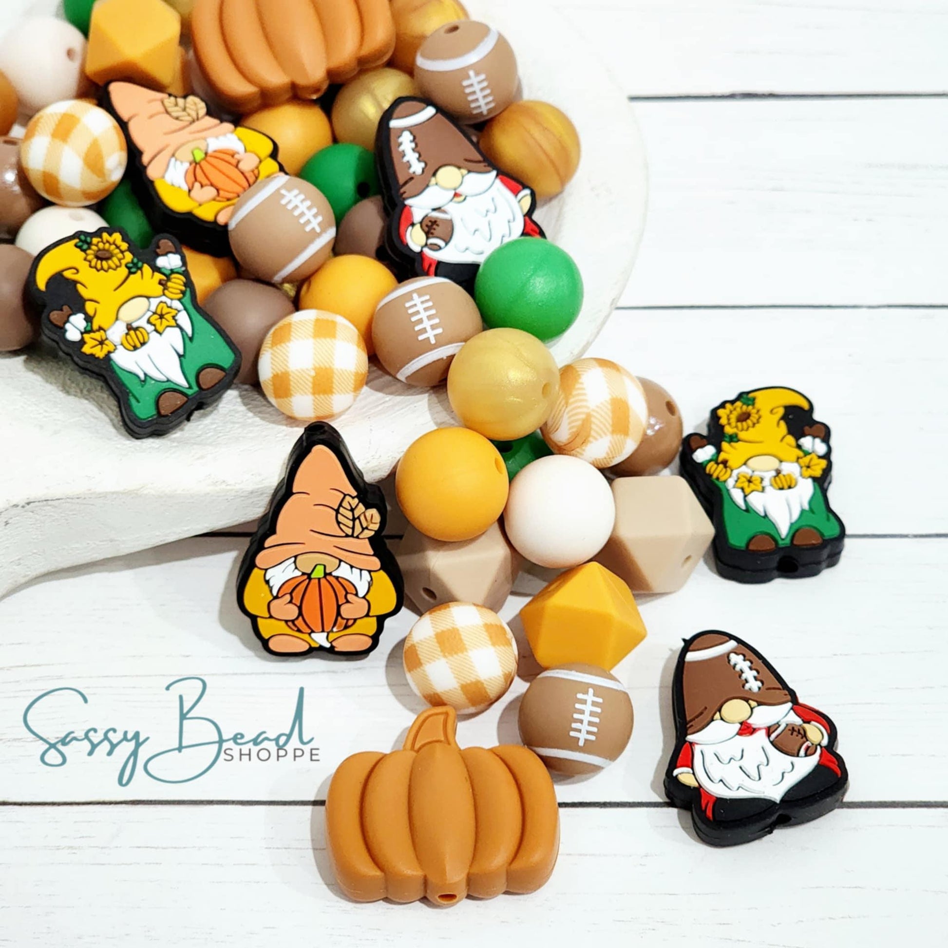 Sassy Bead Shoppe
Hi Pumpkin Bead Mix