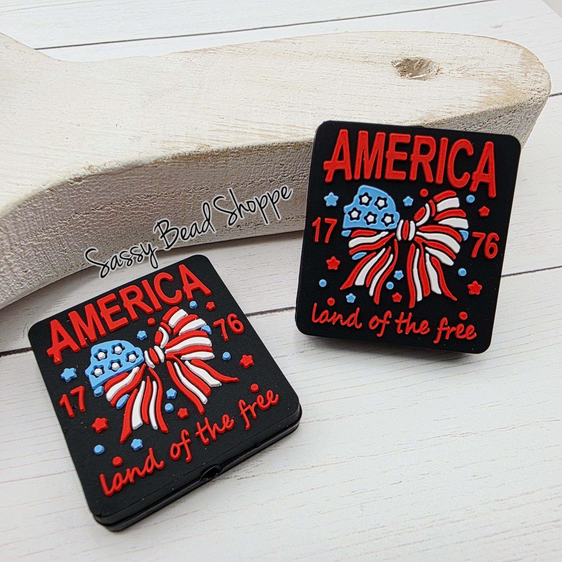 America Silicone Focal Bead, Bead Supply for Jewelry Making, DIY Keychains, Pens, Wristlets, Cookie Scribes, Car Charms, Bracelets, Crafts