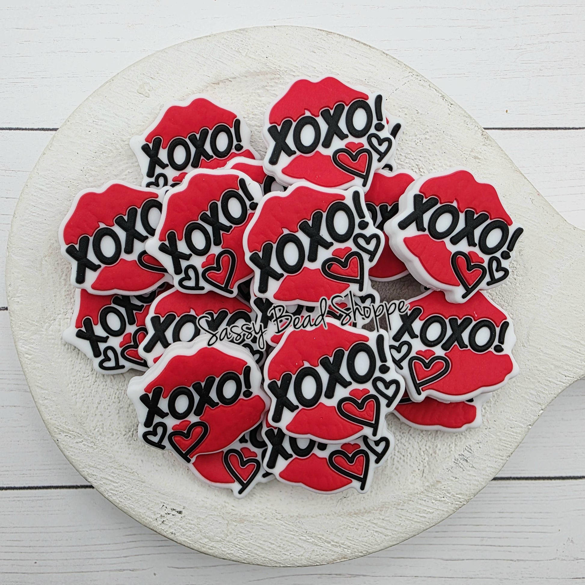 XOXO Lips Silicone Focal Bead, Bead Supply for Jewelry Making, DIY Keychains, Pens, Wristlets, Cookie Scribes, Car Charms, Bracelets, Crafts
