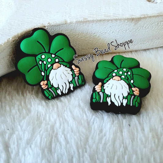 Sassy Bead Shoppe
Clover Gnome Focal Bead Close Up