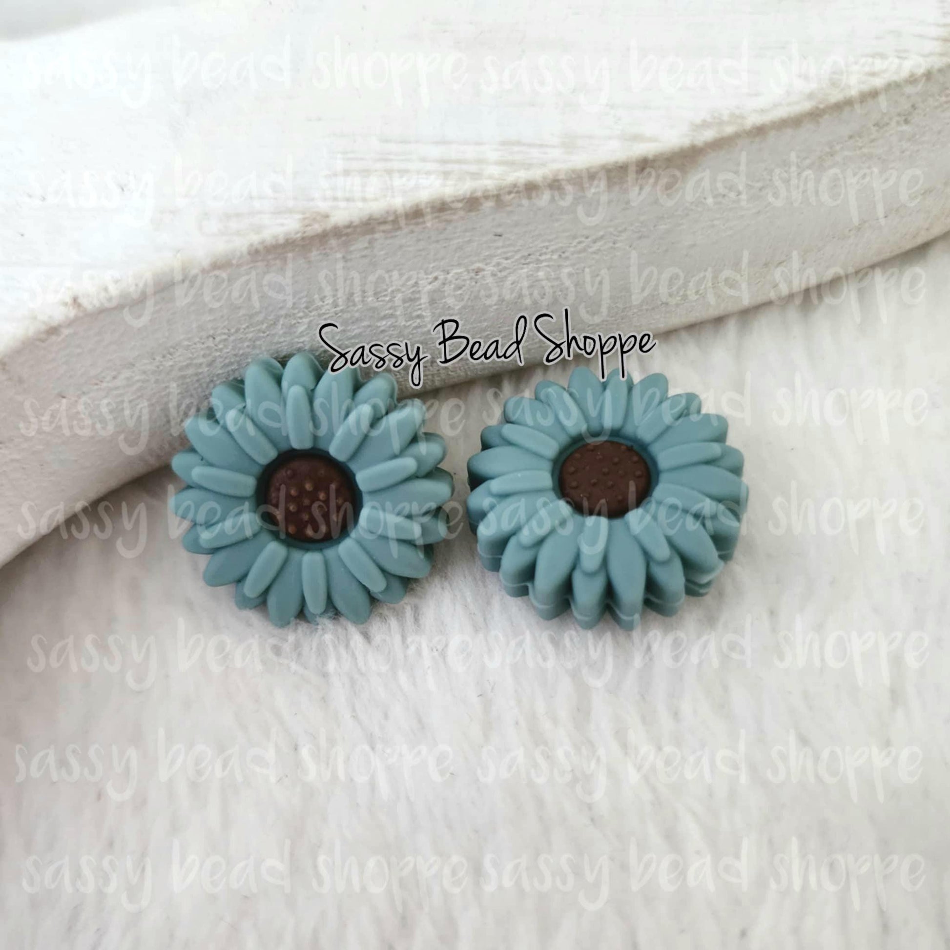 Sassy Bead Shoppe
20mm Dusty Blue Daisy Focal Bead Close Up