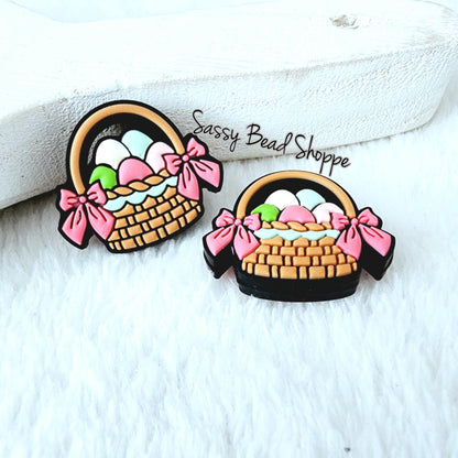 Sassy Bead Shoppe
Easter Egg Basket Focal Bead 
Close Up