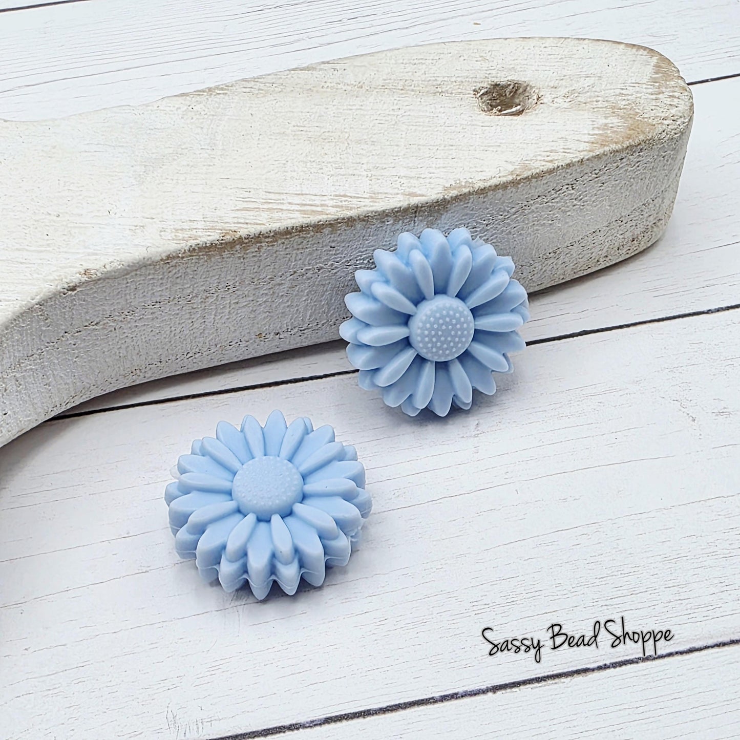 22mm Turquoise Marble Daisy Beads