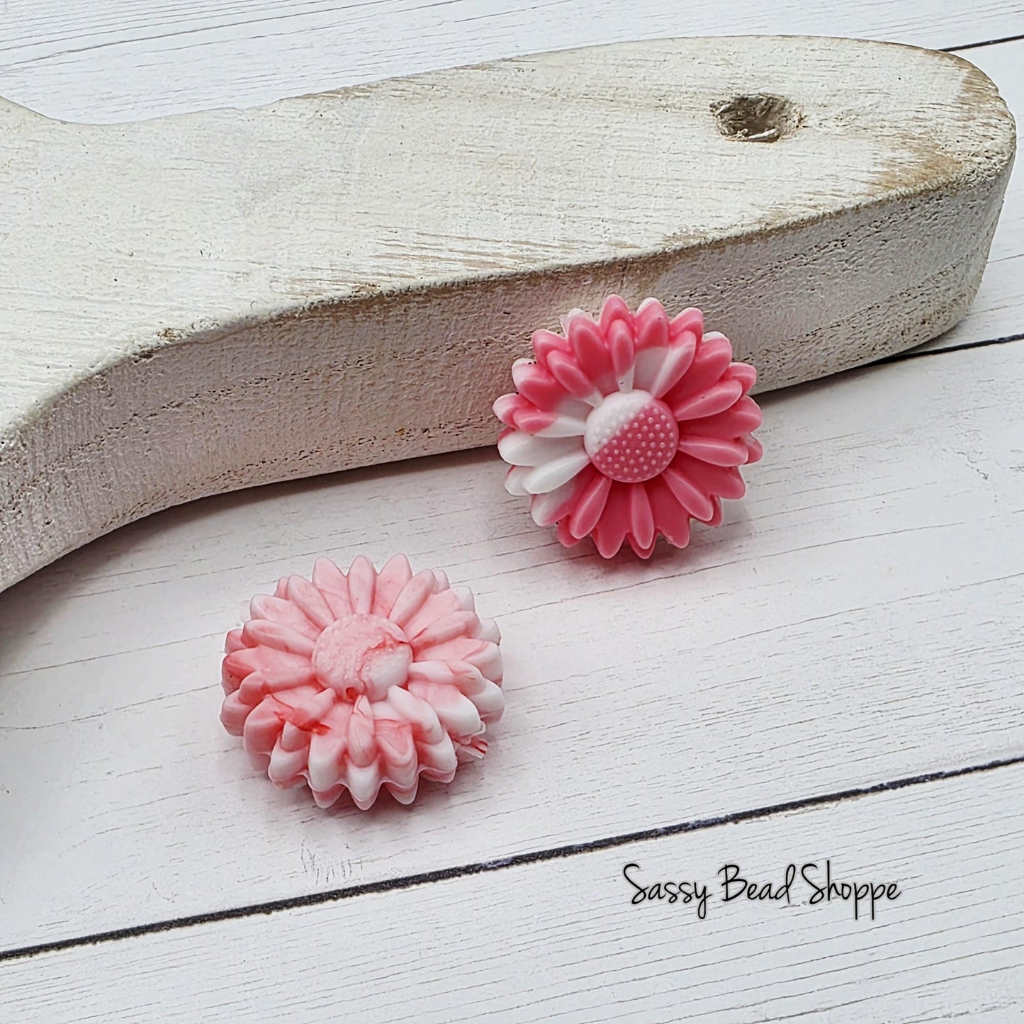 22mm Turquoise Marble Daisy Beads
