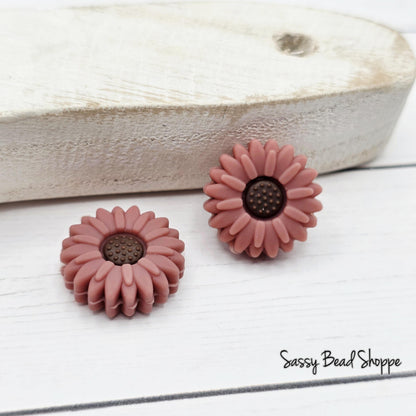 20mm White Daisy Bead