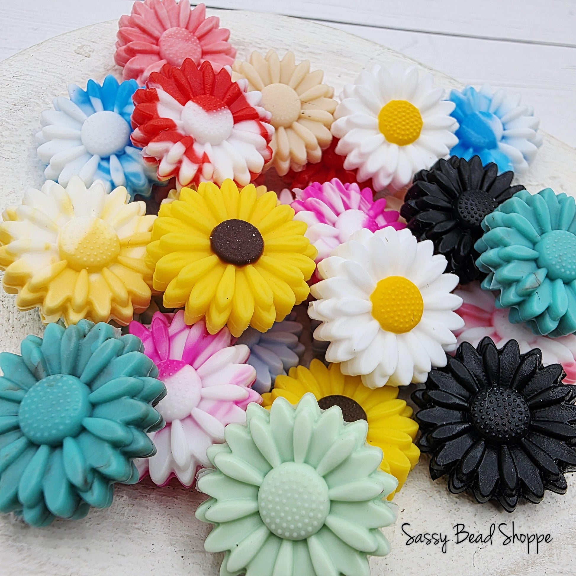 22mm Turquoise Marble Daisy Beads