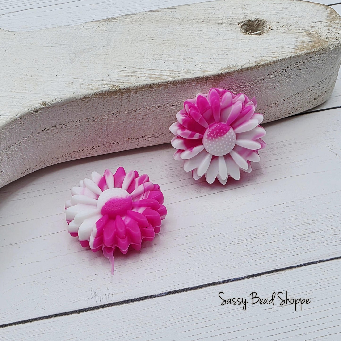 22mm Turquoise Marble Daisy Beads
