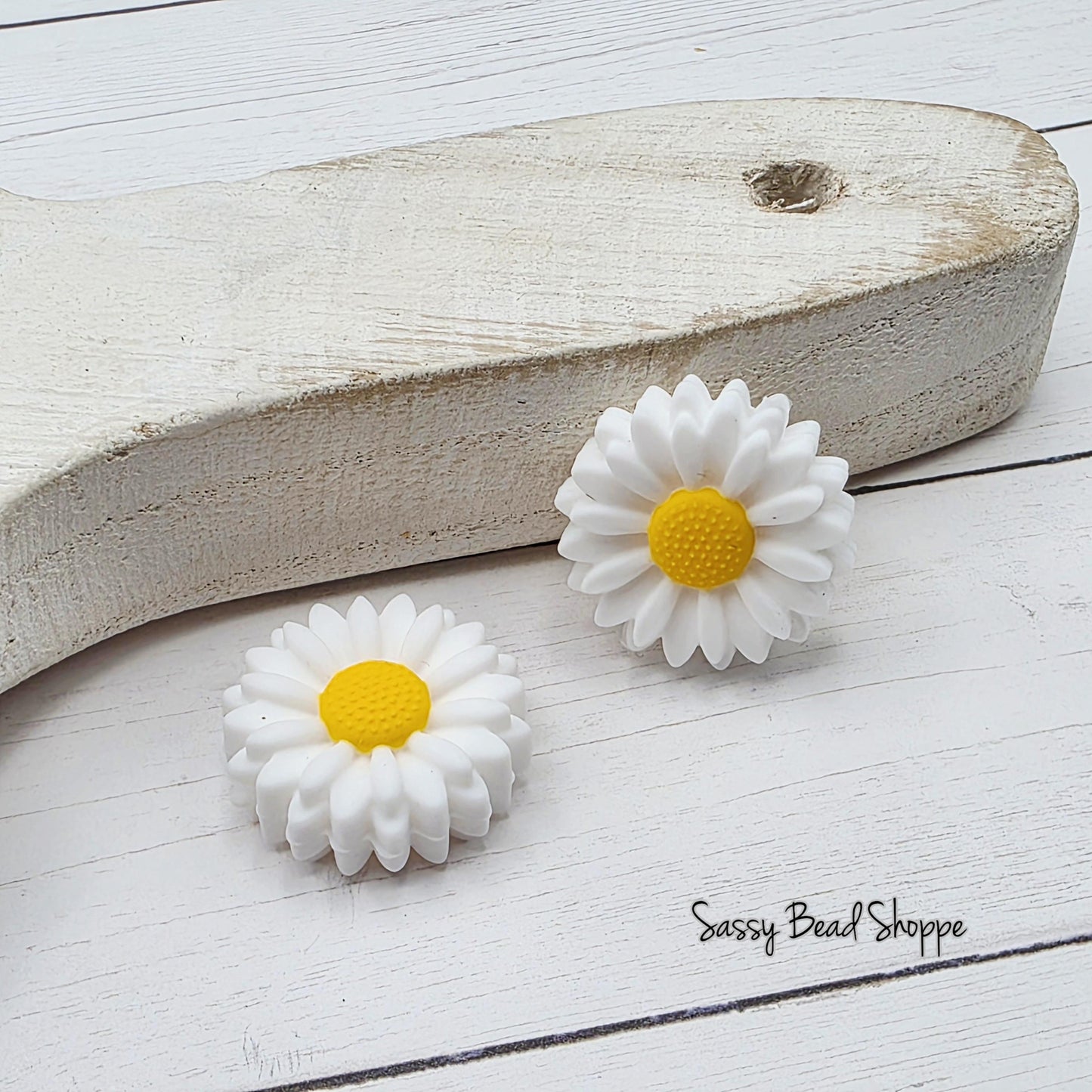 22mm Turquoise Marble Daisy Beads