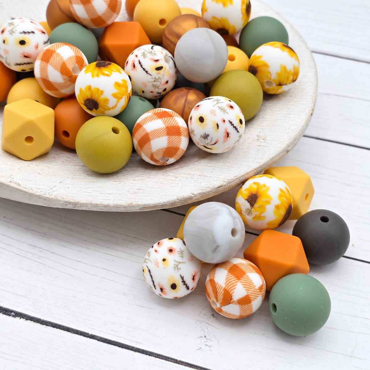 Cozy Country Silicone Bead Mix, 15mm, 24 Count