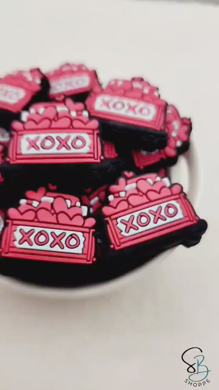 XOXO Party Beads