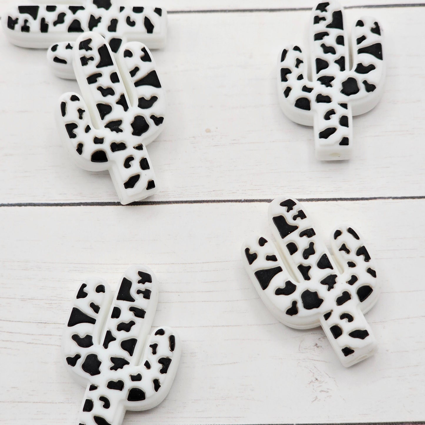 Cactus Cow Focal Beads