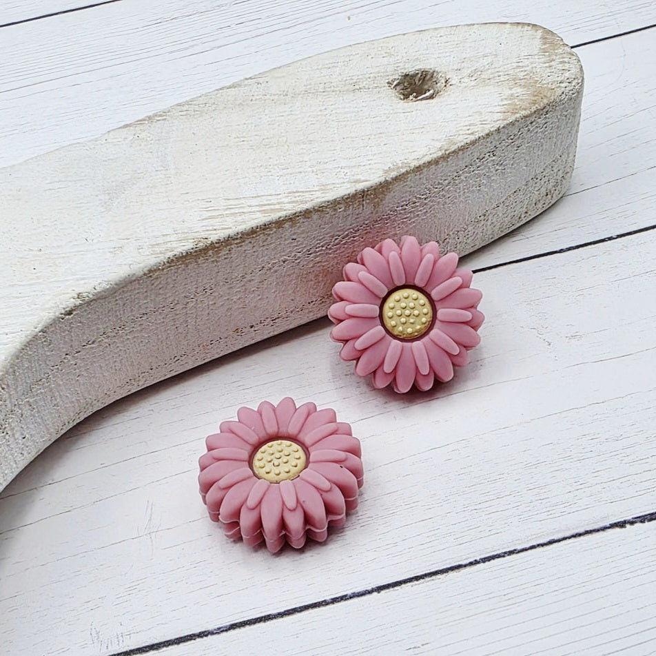 20mm Daisy Flower Bead