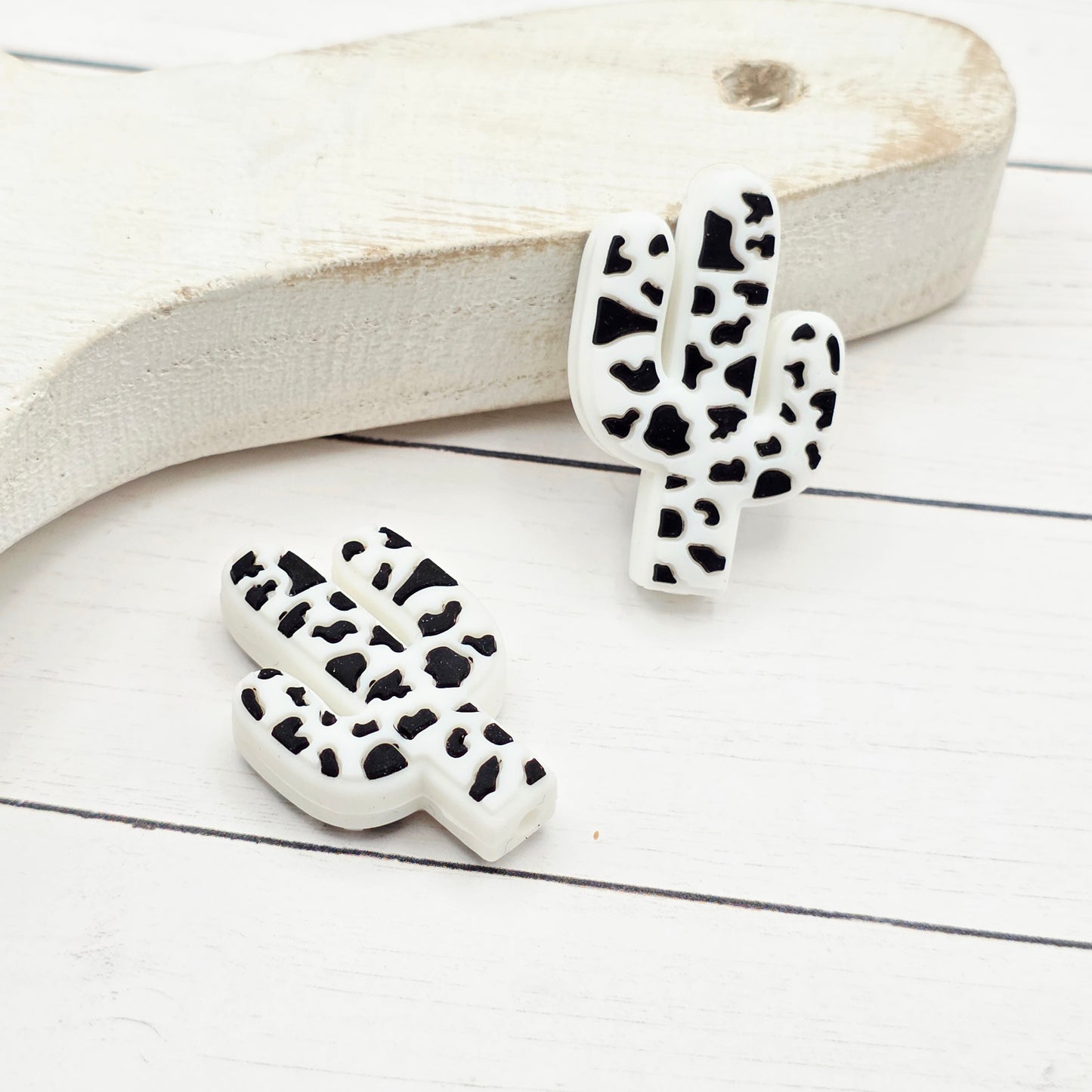Cactus Cow Focal Beads