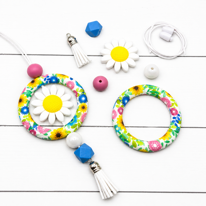 Daisy Bloom Car Charm Kit