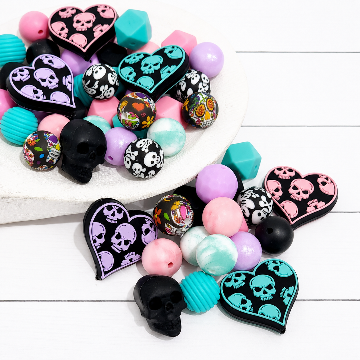 Skull Girl Bead Mix