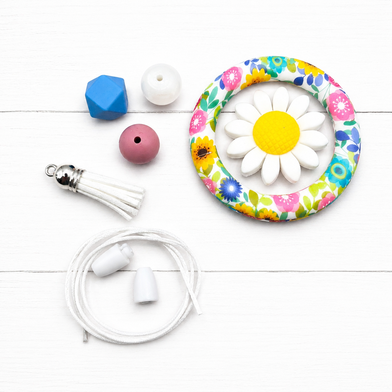 Daisy Bloom Car Charm Kit