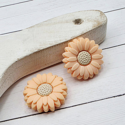 30mm Daisy Flower Beads