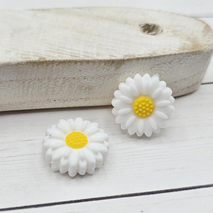 20mm Daisy Flower Bead