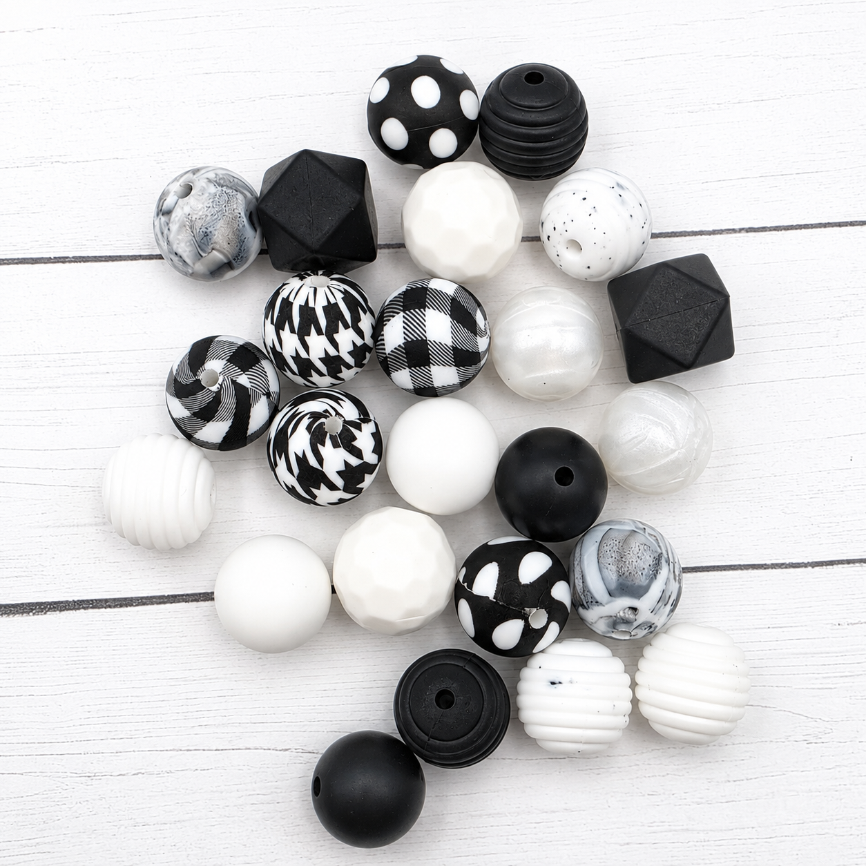 Houndstooth & Pearls Silicone Bead Mix