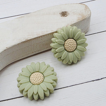 30mm Daisy Flower Beads