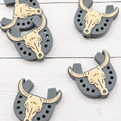 Steer Skull with Horseshoe Focal Bead