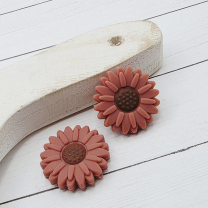 30mm Daisy Flower Beads