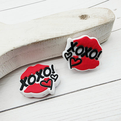 XOXO Lips Focal Beads