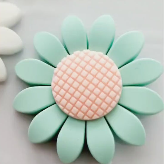 40mm Mint Daisy LARGE Beads