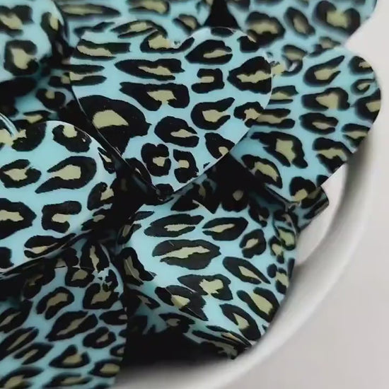 20mm Blue Leopard Heart Beads